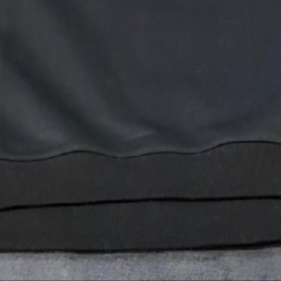 EYZH Black Long Sleeve Top - Picture 11 of 17